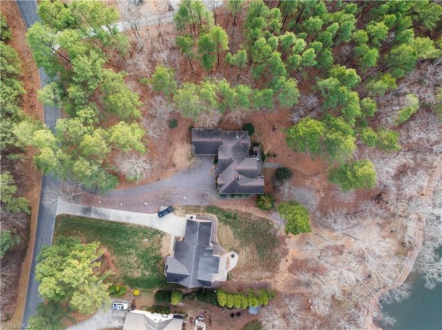 621 Crystal Bay Drive, Denton, NC 27239