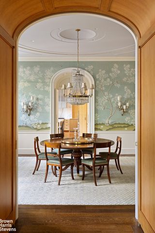 2 E 70TH Street MAISONETTE, New York City, NY 10021