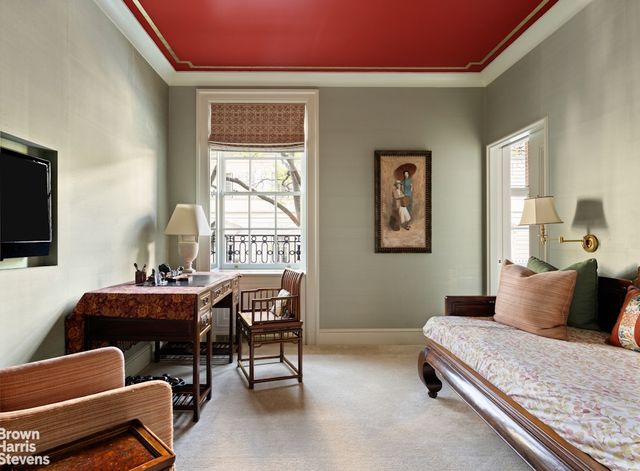 2 E 70TH Street MAISONETTE, New York City, NY 10021
