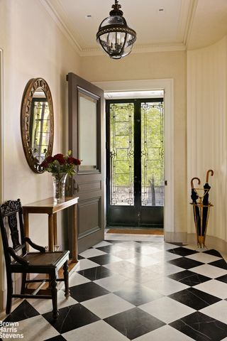 2 E 70TH Street MAISONETTE, New York City, NY 10021