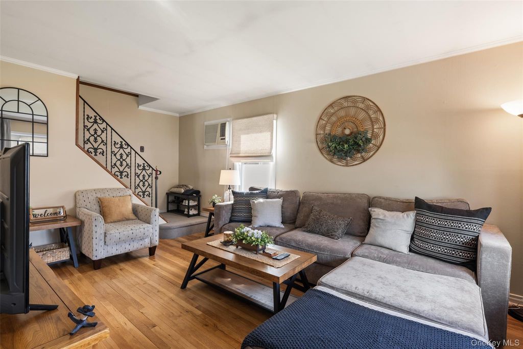 5 Marvin Avenue, Hicksville, NY 11801 — photo 5