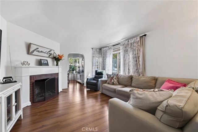 807 S Verdugo Rd, Glendale, CA 91205