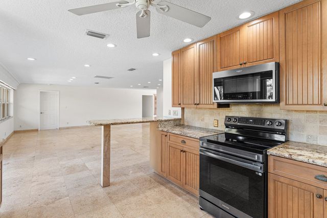 451 NE 25th Terrace, Boca Raton, FL 33431