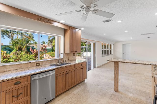 451 NE 25th Terrace, Boca Raton, FL 33431