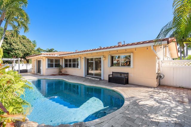 451 NE 25th Terrace, Boca Raton, FL 33431