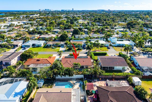 451 NE 25th Terrace, Boca Raton, FL 33431