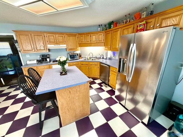 1574 North Carlisle Street, Albertville, AL 35951