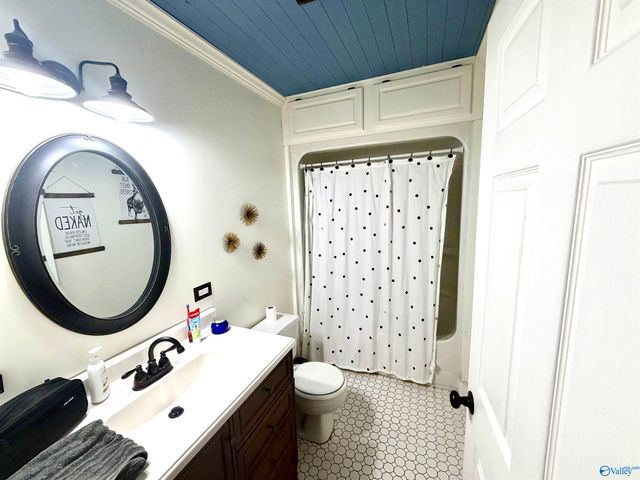 1574 North Carlisle Street, Albertville, AL 35951