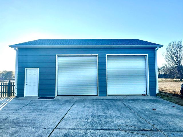 1574 North Carlisle Street, Albertville, AL 35951