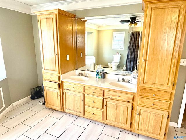 1574 North Carlisle Street, Albertville, AL 35951