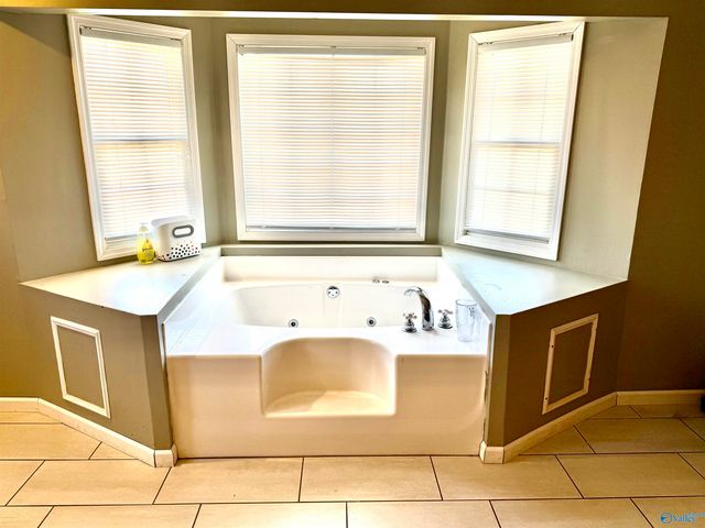 1574 North Carlisle Street, Albertville, AL 35951