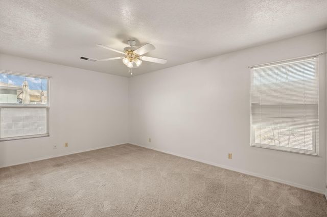 2504 TWIN BUTTES Drive NE, Rio Rancho, NM 87144