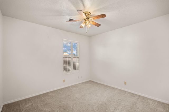 2504 TWIN BUTTES Drive NE, Rio Rancho, NM 87144