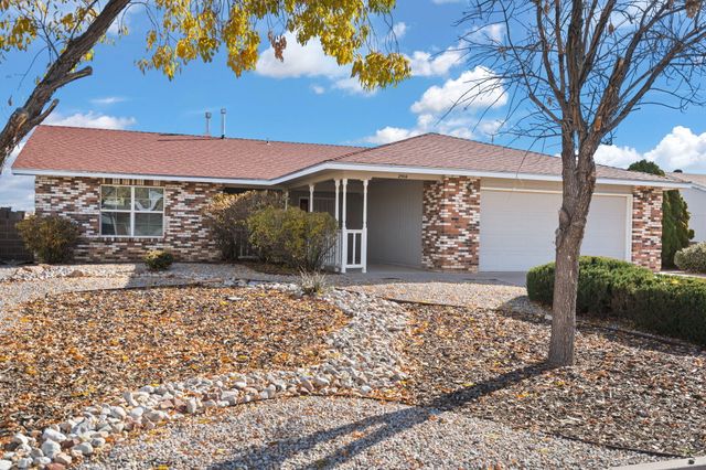 2504 TWIN BUTTES Drive NE, Rio Rancho, NM 87144