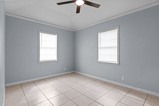 1306 Woodlawn Dr, Odessa, TX 79761
