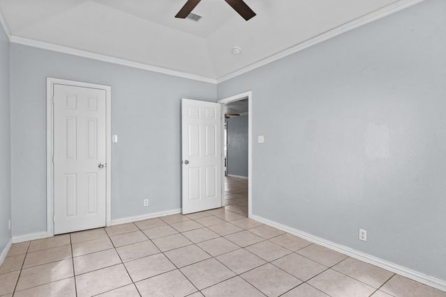 1306 Woodlawn Dr, Odessa, TX 79761