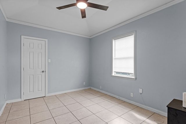 1306 Woodlawn Dr, Odessa, TX 79761