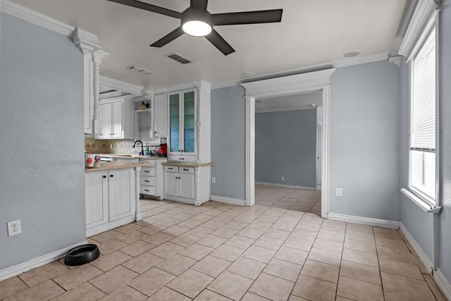 1306 Woodlawn Dr, Odessa, TX 79761
