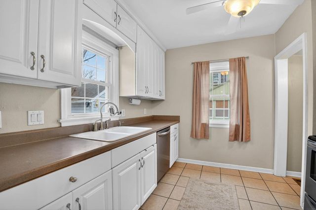 150 Hawthorne Avenue, Waterloo, IA 50702