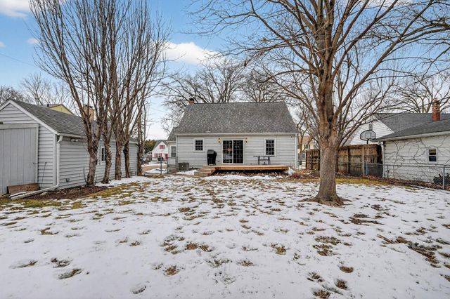 150 Hawthorne Avenue, Waterloo, IA 50702