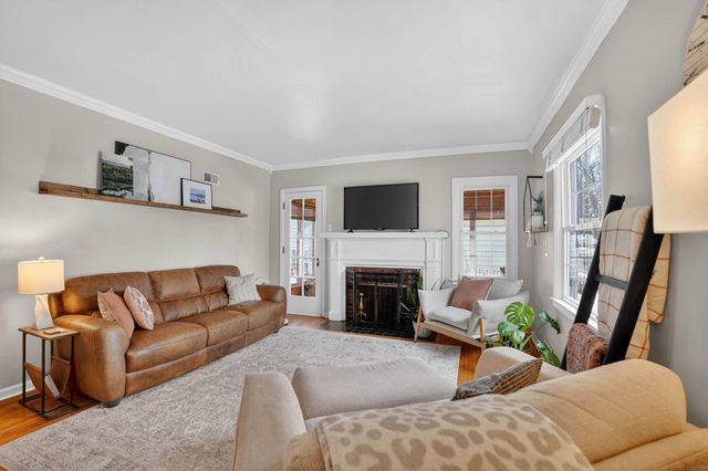 150 Hawthorne Avenue, Waterloo, IA 50702