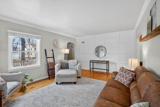 150 Hawthorne Avenue, Waterloo, IA 50702