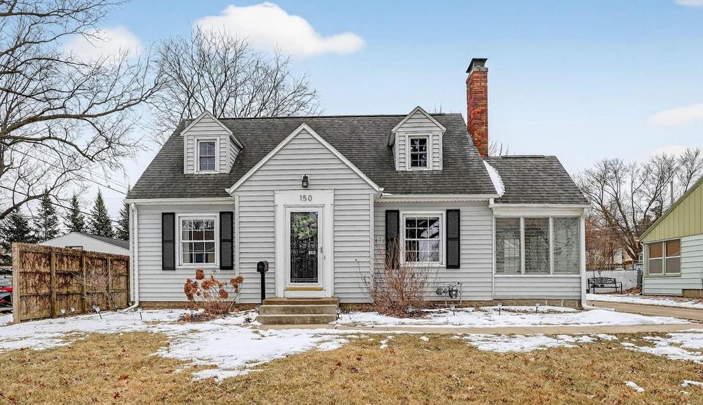 150 Hawthorne Avenue, Waterloo, IA 50702