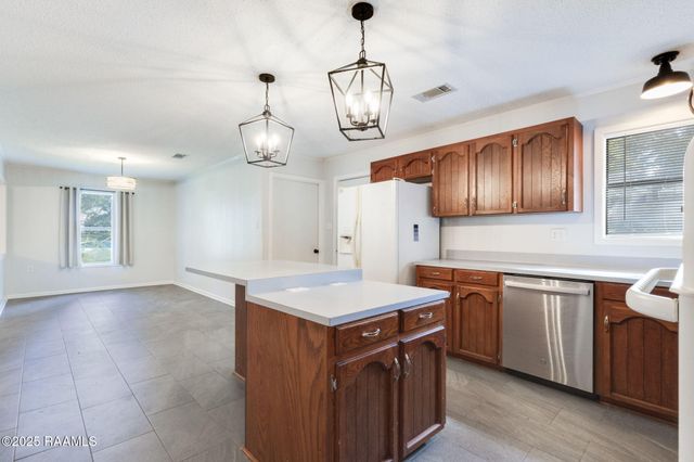 506 Fort Hamilton Drive, Opelousas, LA 70570