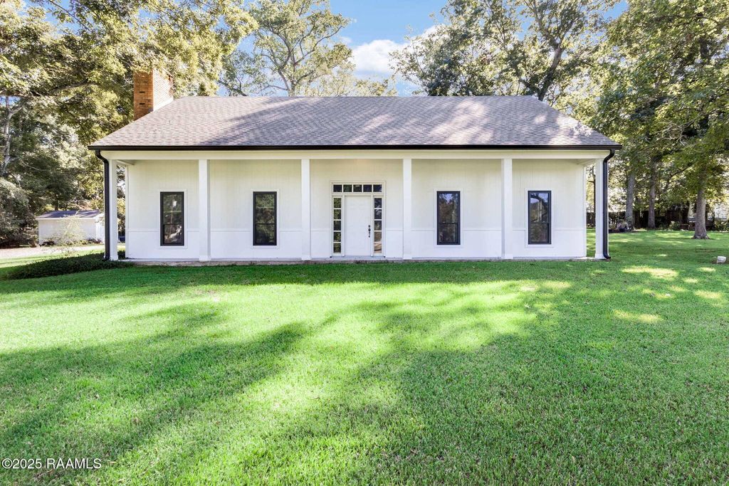 506 Fort Hamilton Drive, Opelousas, LA 70570