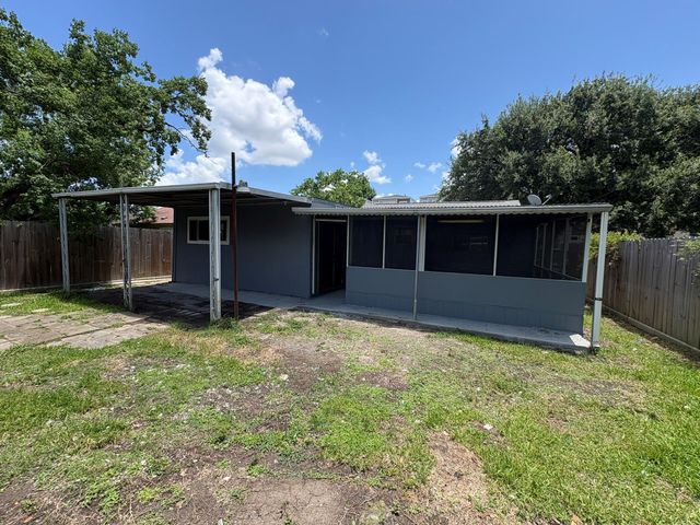 6716 Saint Augustine, Houston, TX 77021