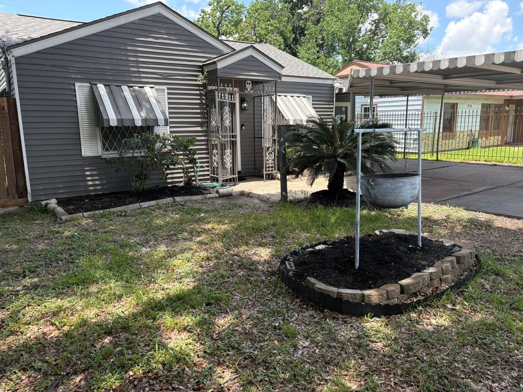 6716 Saint Augustine, Houston, TX 77021