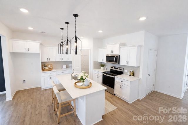 1365 Eagle Claw Drive, Kannapolis, NC 28083