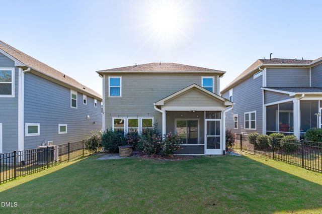 320 Sage Oak Lane, Holly Springs, NC 27540