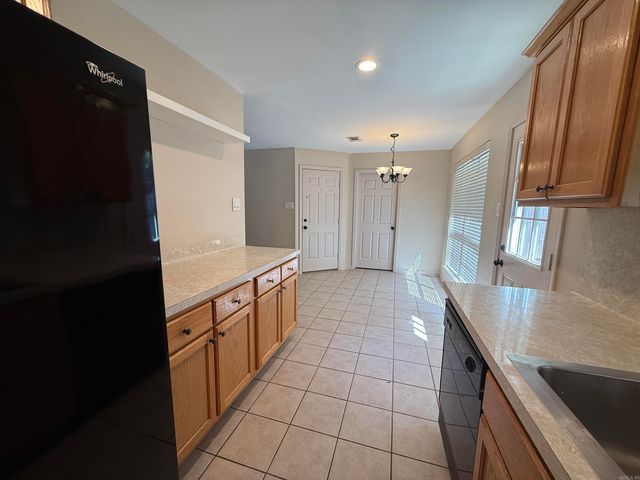 5600 PARKER Street, North Little Rock, AR 72118
