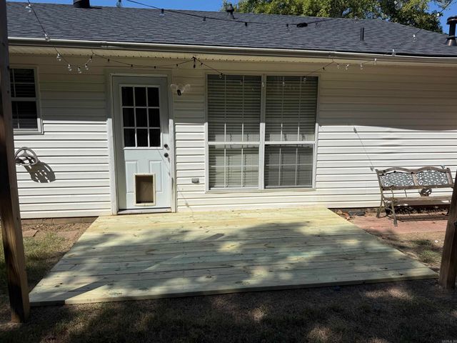 5600 PARKER Street, North Little Rock, AR 72118