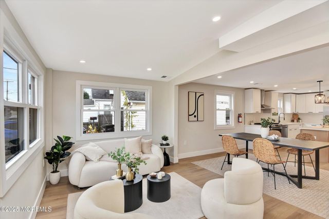 143 Seabreeze Way, Keansburg, NJ 07734