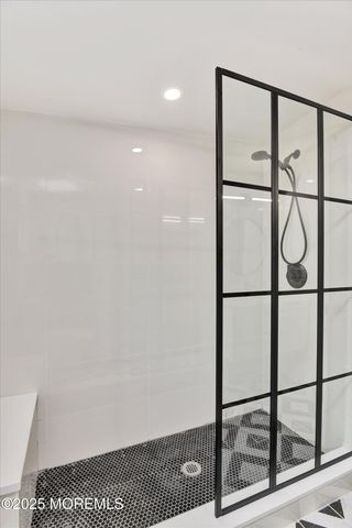 143 Seabreeze Way, Keansburg, NJ 07734