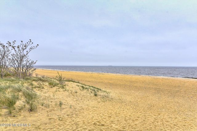 143 Seabreeze Way, Keansburg, NJ 07734