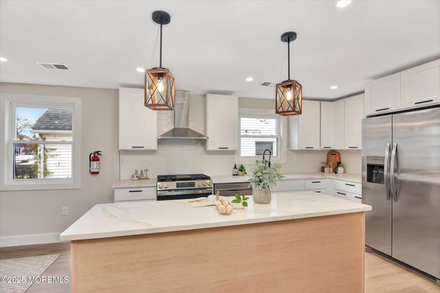 143 Seabreeze Way, Keansburg, NJ 07734