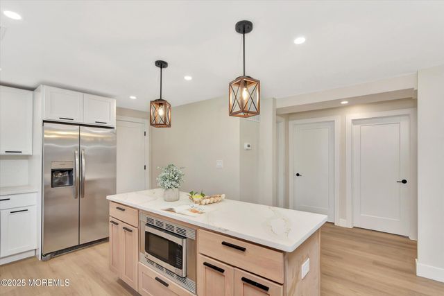 143 Seabreeze Way, Keansburg, NJ 07734