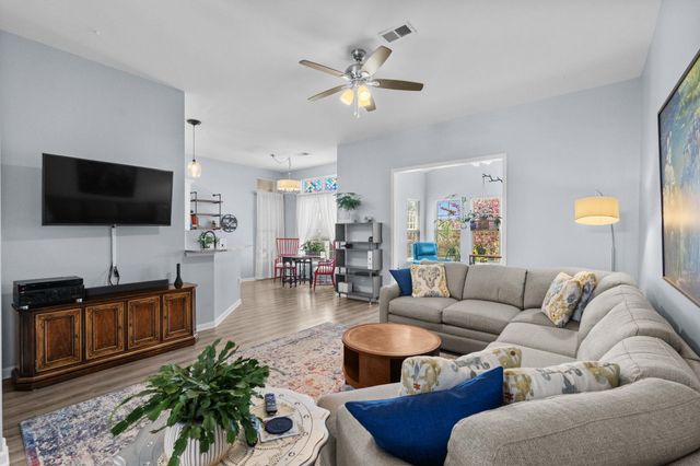 886 Willow Walk NW, Calabash, NC 28467