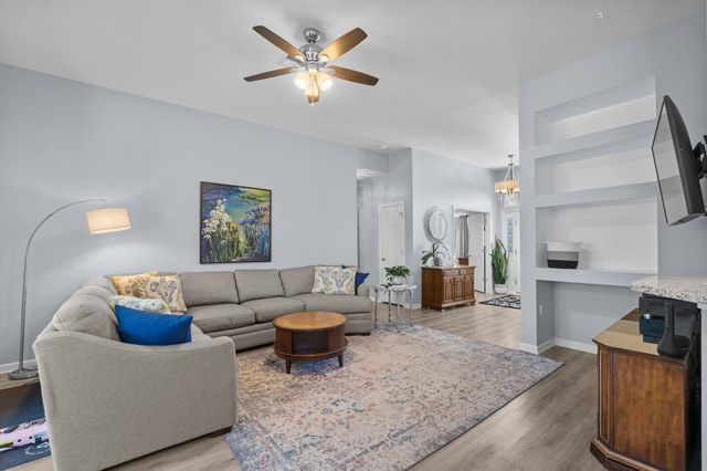 886 Willow Walk NW, Calabash, NC 28467
