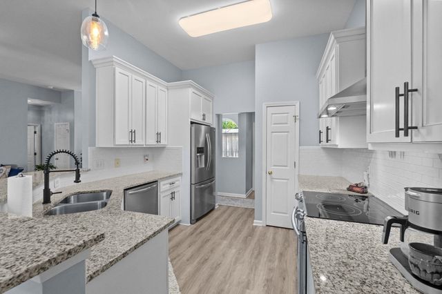886 Willow Walk NW, Calabash, NC 28467