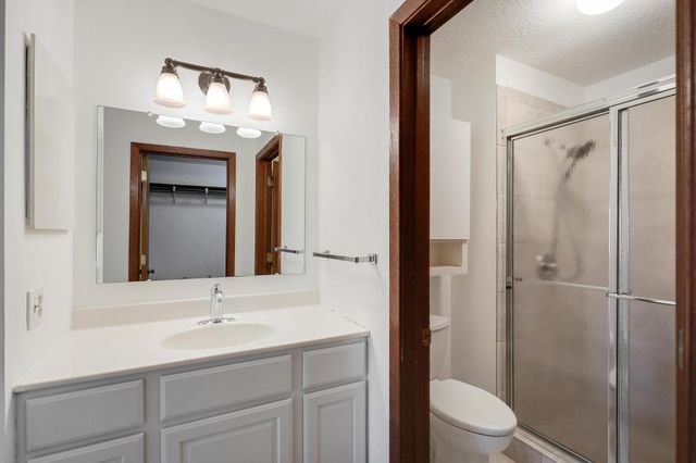 10451 Greenbrier Road 211, Minnetonka, MN 55305