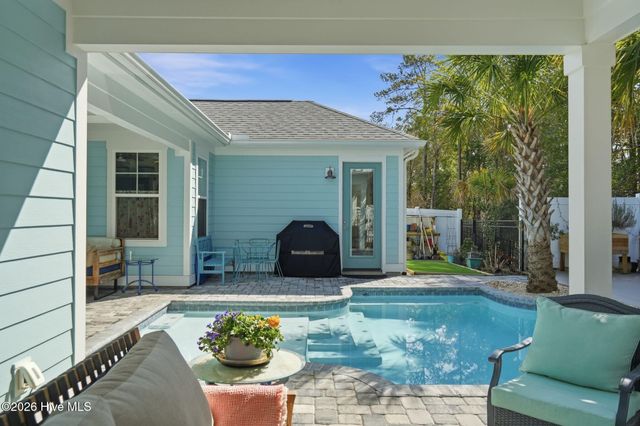 2038 Manor Parc Drive, Calabash, NC 28467