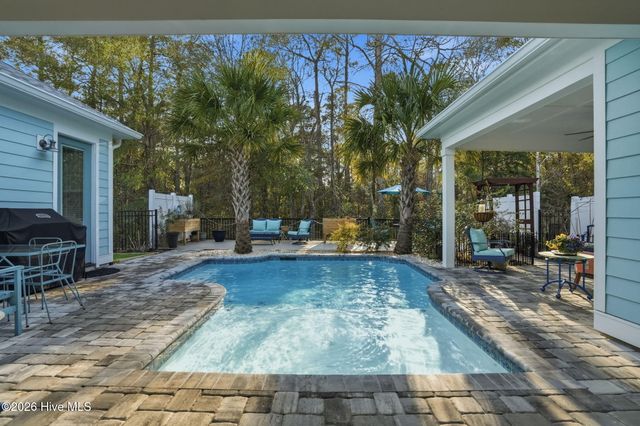 2038 Manor Parc Drive, Calabash, NC 28467