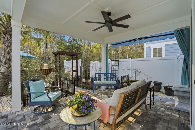 2038 Manor Parc Drive, Calabash, NC 28467