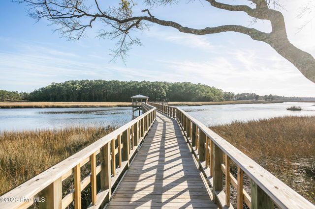 2038 Manor Parc Drive, Calabash, NC 28467