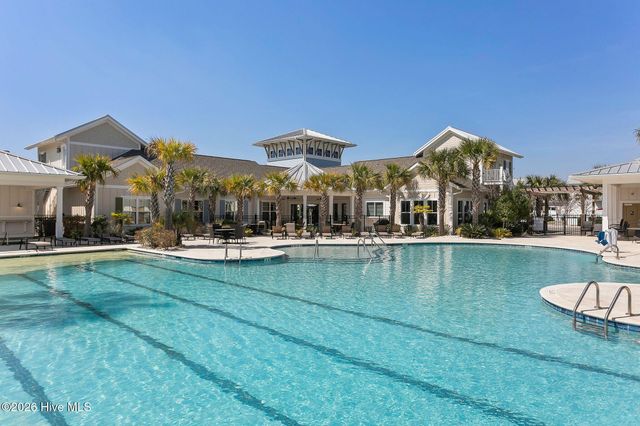 2038 Manor Parc Drive, Calabash, NC 28467