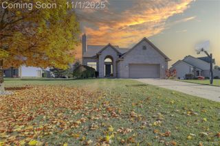 5082 Prestonwood Lane, Flushing, MI 48433